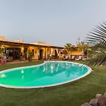 Granados Vila La Oliva